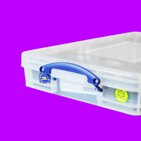OO Gauge 20 Litre box with up to 10 slots for Locomotives, coaches, wagons, full height stock, split foam design
