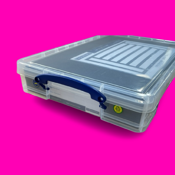 OO Gauge 10 Litre box with up to 8 slots for Locomotives, coaches, wagons, full height stock